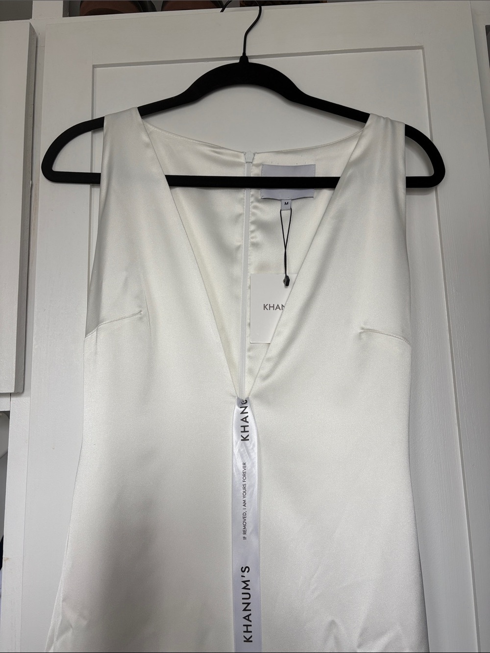 Khanum's White V-Neck Wedding Dress
